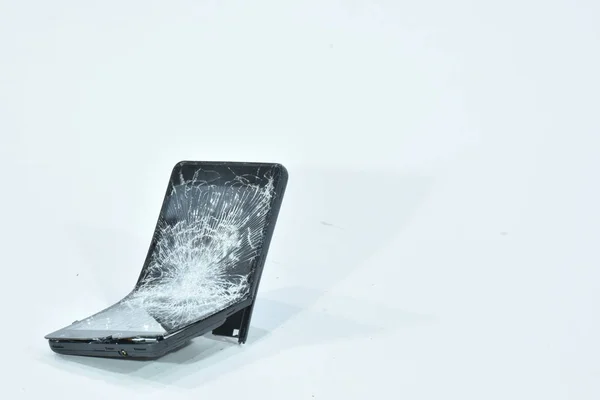 Mobiele Telefoon Met Het Scherm Gebroken Door Een Hamer — Stockfoto