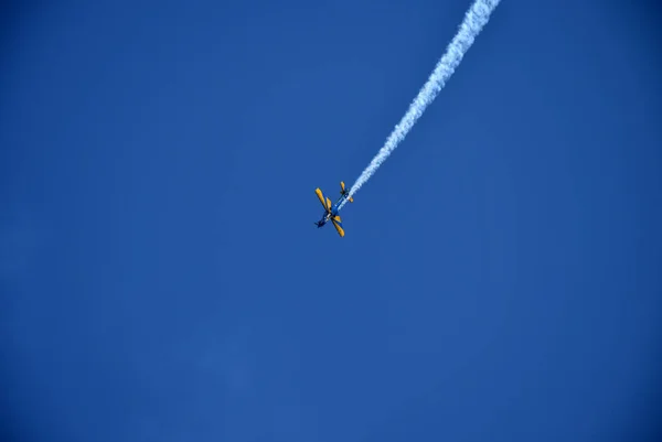 Pirassununga Brazílie Května 2017 Super Tucano Letu Brazilského Letectva Kouřit — Stock fotografie