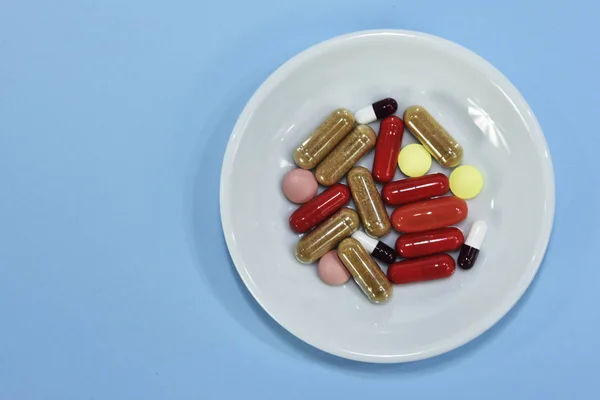 Yüksek Dozda Ilaç Tedavisi Için Ilaç Tablet Ağrı Renkli Hapları — Stok fotoğraf