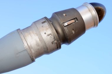 Askeri jet yakıt ikmali sondası. Havacılık uçuşile yakıt ikmali.