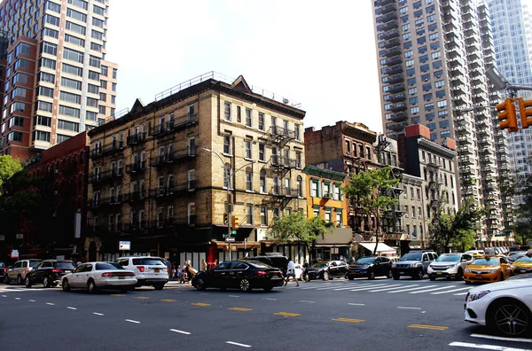 Rörelse Gatorna New York Manhattan Människor Och Bilar Förenta Staterna — Stockfoto