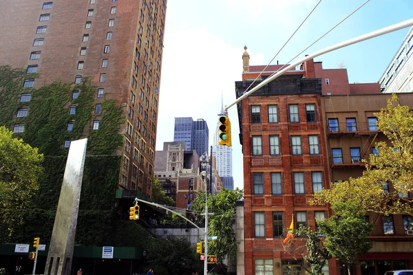 Semáforos Movimiento Las Calles Nueva York Manhattan Semáforos Amarillos Estados —  Fotos de Stock
