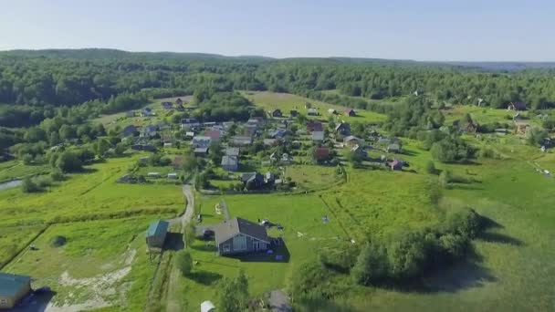 Ländliche Luftaufnahme Von Häusern Auf Dem Land — Stockvideo