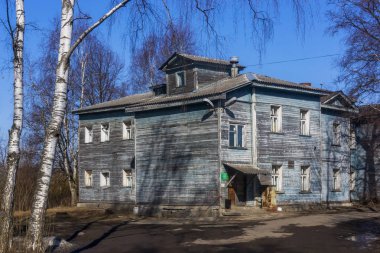 Mevcut devlet narkolojik dispanser eski harap bina