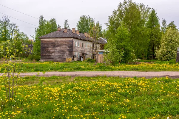 Старая Деревянная Жилая Хижина Летом Петрозаводске — стоковое фото