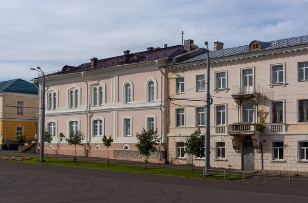 Architektura Elewacji Starego Ceglanego Budynku Retro Centrum Miasta — Zdjęcie stockowe