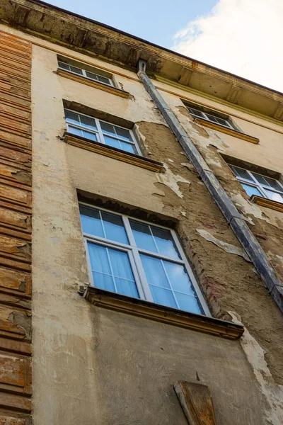 Vintage Architecture Facade Old Brick City Building Vertical Image — Stock Photo, Image