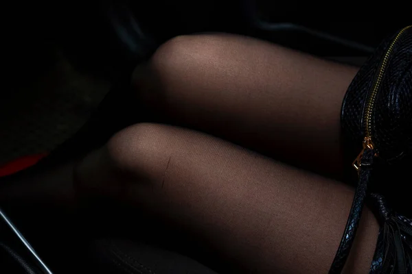 Womans Legs Black Tights Car Night — Stock Photo, Image
