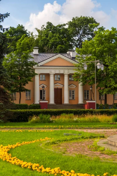 Oud Historisch Gebouw Het Centrum Met Een Inscriptie Het Museum — Stockfoto