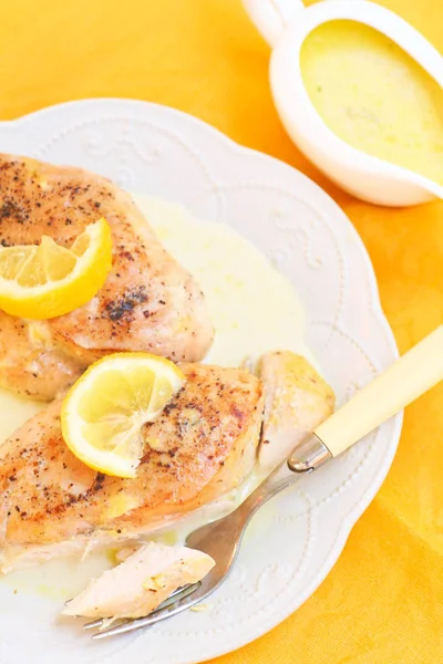 Limon soslu tavuk fileto