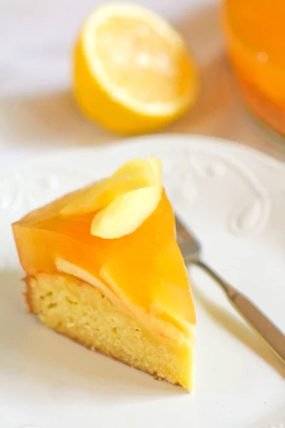 オレンジ ゼリーとケーキ — ストック写真