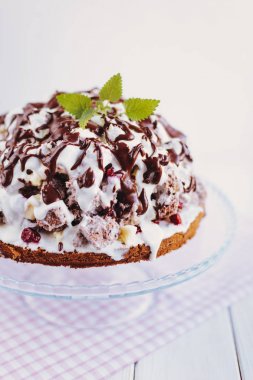 Kiraz ile Pancho kek