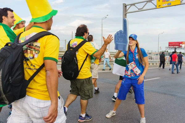 Rostów Nad Donem Rosja Czerwca 2018 Fanów Rosja Brazylia Szwajcaria — Zdjęcie stockowe