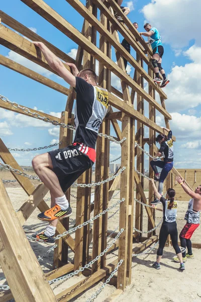 Rostov Don Rusia Abril 2018 Equipo Organizado Corre Con Obstáculos — Foto de Stock