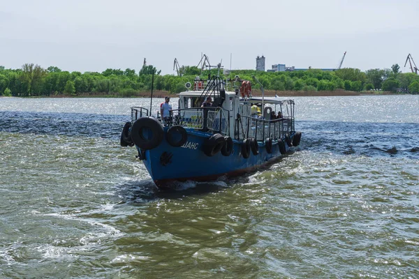 Rostov Don Russia May 2018 Small Blue Boat Internal Combustion — Stock Photo, Image