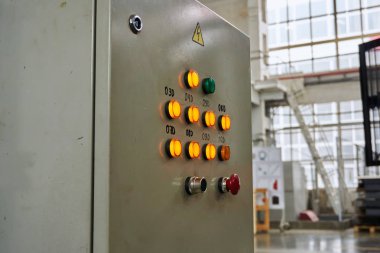 ekipman Denetim Masası büyük bir makine imalat tesisi