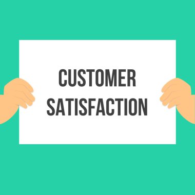 Kağıt müşteri memnuniyeti metnini gösteren adam