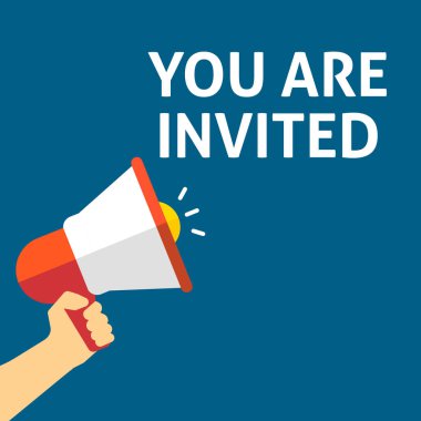 Eğer davet ediyoruz duyuru. Megafon ile konuşma balonu tutan el