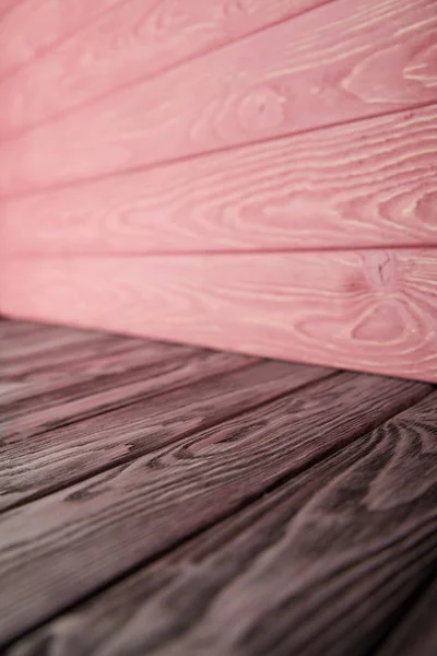 灰色木地板和粉红色木墙 — 免费的图库照片