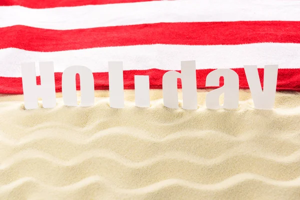 Holiday Napis Piaszczystej Plaży Fale — Zdjęcie stockowe
