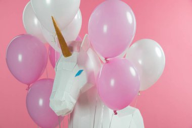 Grup pink izole balon ile sihirli unicorn