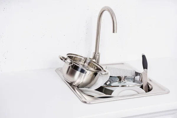 Pile Dirty Dishes Sink Kitchen — Stock Photo, Image