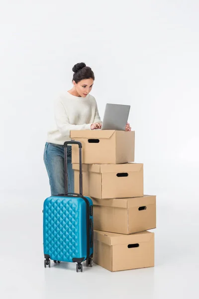 Woman Using Laptop Cardboard Boxes Isolated White — Free Stock Photo