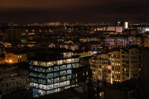 Paisagem Urbana Noite Escura Com Edifícios Iluminados — Fotografia de Stock Grátis