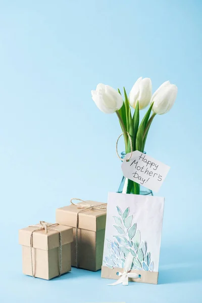 Coffrets Cadeaux Carte Vœux Bouquet Tulipes Blanches Avec Étiquette Vœux — Photo