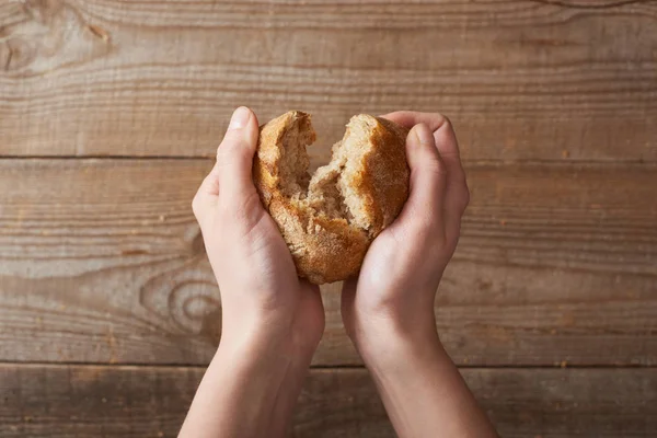 Top View Woman Holding Fresh Homemade Bread Wooden Table — Stock Photo, Image