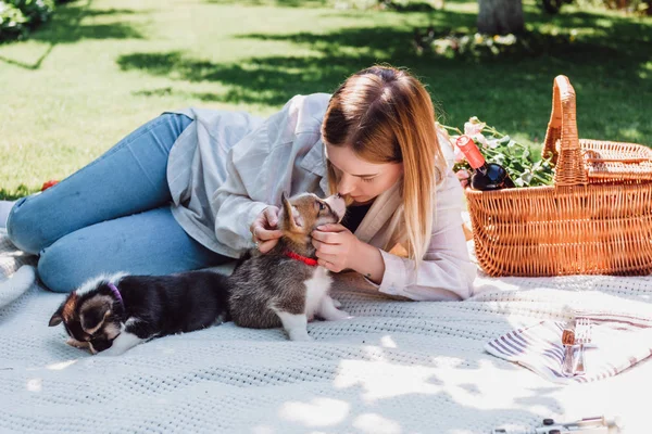 Blonde Girl Sitting Blanket Garden Playing Puppies Sunny Day — Stock Photo, Image