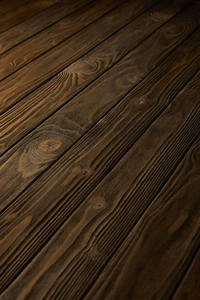 Fond rustique rayé en bois brun foncé — Photo de stock