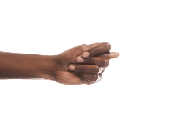 Abgeschnittene Ansicht eines afrikanisch-amerikanischen Mannes, der den Buchstaben t in taubstummer Sprache zeigt, isoliert auf weiß — Stockfoto
