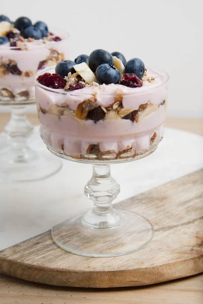 Verre Flocons Avoine Granola Avec Des Fruits Secs Des Bleuets — Photo