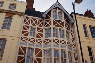 Oxford, İngiltere - 13 Ekim 2018: Oxford Üniversitesi yurdu bilinen şehir binaları.