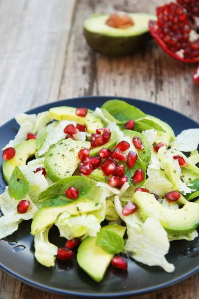 Avokado Yeşiller Yaprakları Nar Letuce Vejetaryen Salata Yaprakları — Stok fotoğraf