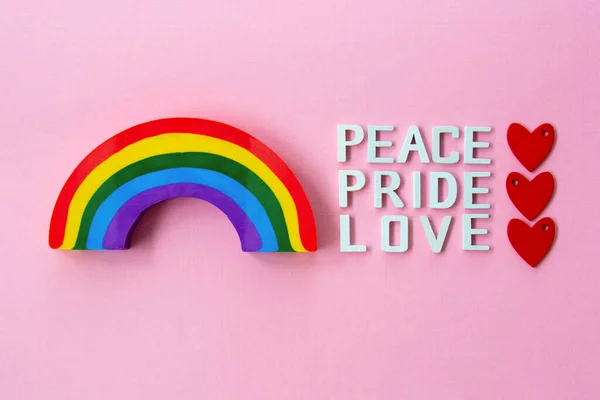 Woorden Vrede Liefde Trots Roze Achtergrond Lgbt Homo Trots Concept — Stockfoto