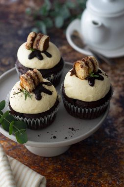 Tereyağlı çikolatalı kek. Tatlı tatlı, fırın, tatlı tatlı.