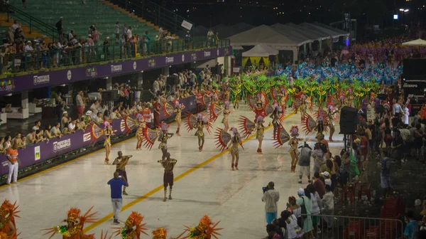 Florianopolis, Santa Catarina/Brezilya-Şubat/2018: Paraders karnaval