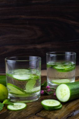 limon ve salatalık suyu Detoks