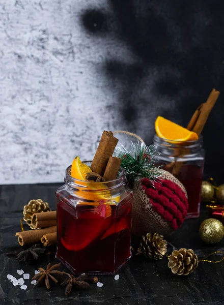 Vino Brulè Caldo Natale Con Cardamomo Alla Cannella Anice — Foto Stock