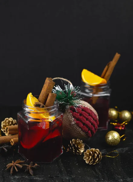 Vino Brulè Caldo Natale Con Cardamomo Alla Cannella Anice — Foto Stock