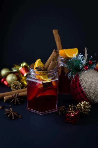 Vino Brulè Caldo Natale Con Cardamomo Alla Cannella Anice — Foto Stock