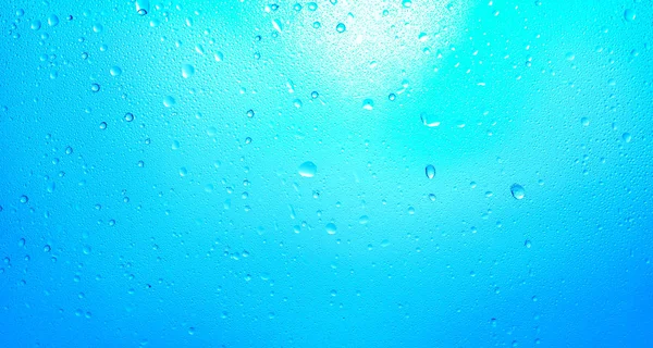 Gotas Água Fundo Azul — Fotografia de Stock