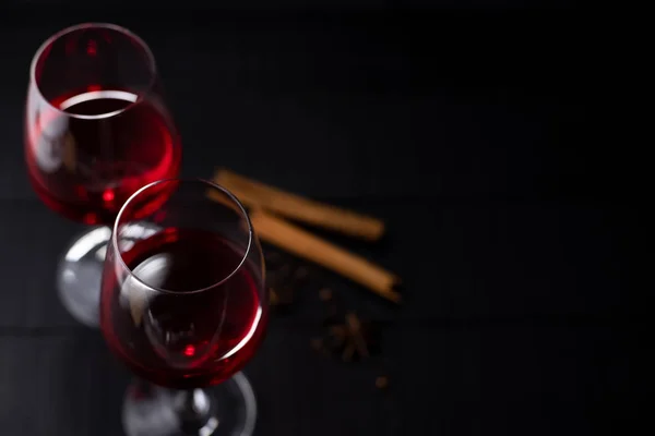 Top View Red Wine Glasses Table — Stock Photo, Image