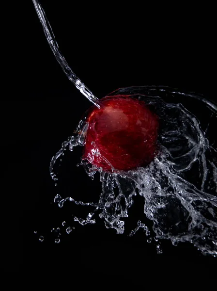 Red Apple Splash Black Background — Stock Photo, Image