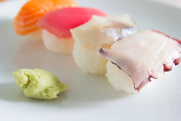 Sushi Set White Plate Janpan Food — Stock Photo, Image