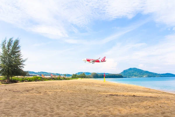 Phuket Thajsko Duben 2018 Letadlo Přistává Phuket — Stock fotografie