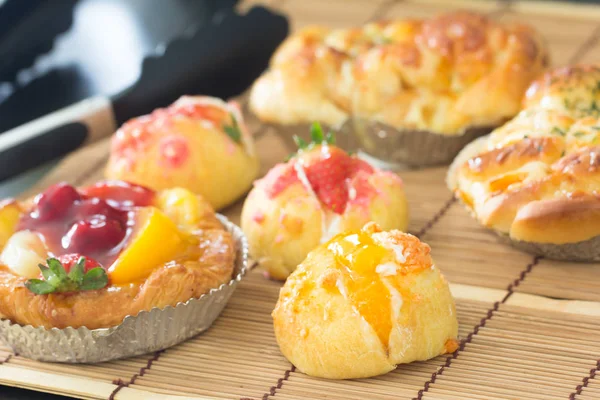 Närbild Choux Grädde Med Bageri — Stockfoto