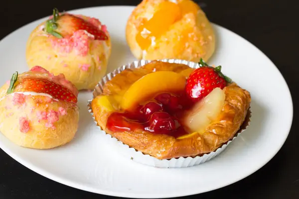 Cerrar Deliciosa Crema Choux — Foto de Stock